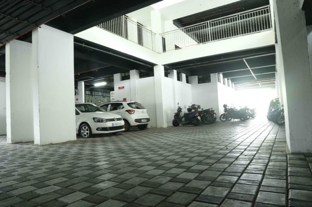 Traven Homes Infopark Kakkanad Corporate Suit Rooms Коччи Экстерьер фото